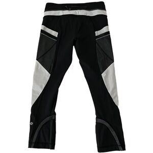 Lululemon Reflective Run Inspire Crop Black White leggings Size 4